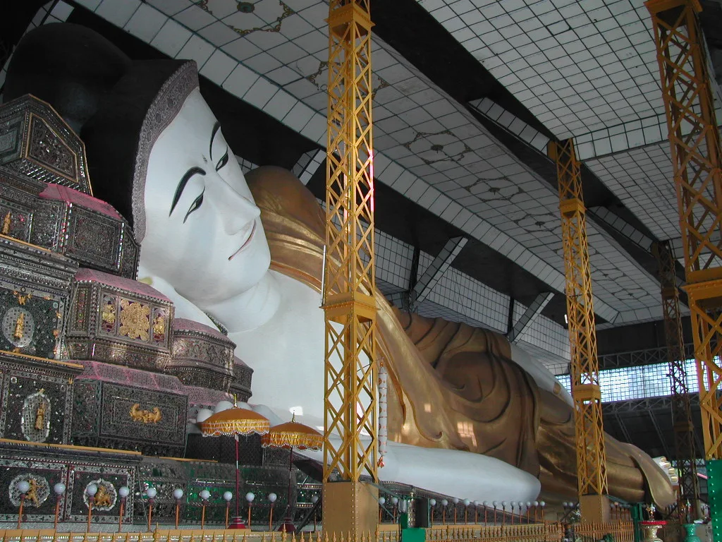 Bouddha Shwethalyaung