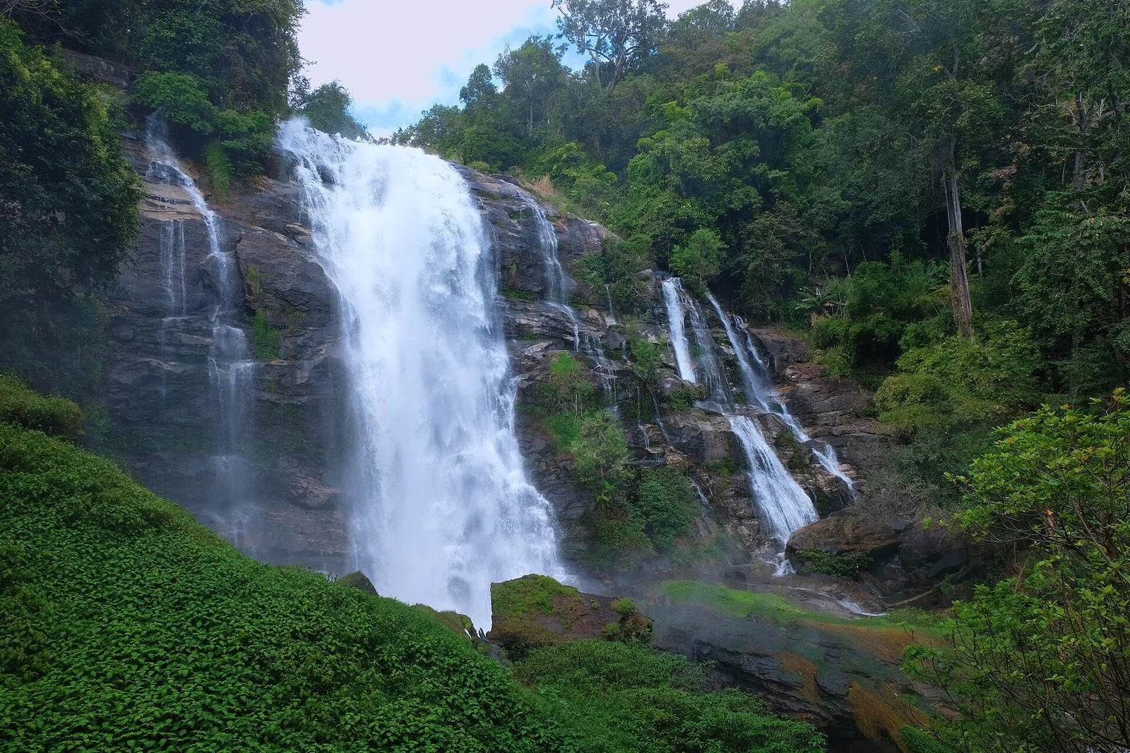 Cascade de Wachirathan
