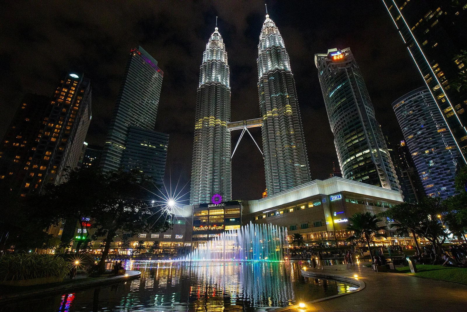 Tours Petronas