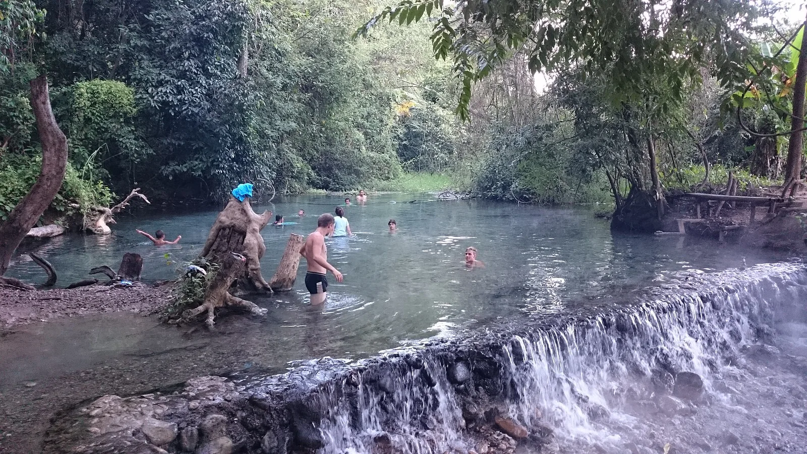 Sources chaudes de Sai Ngam