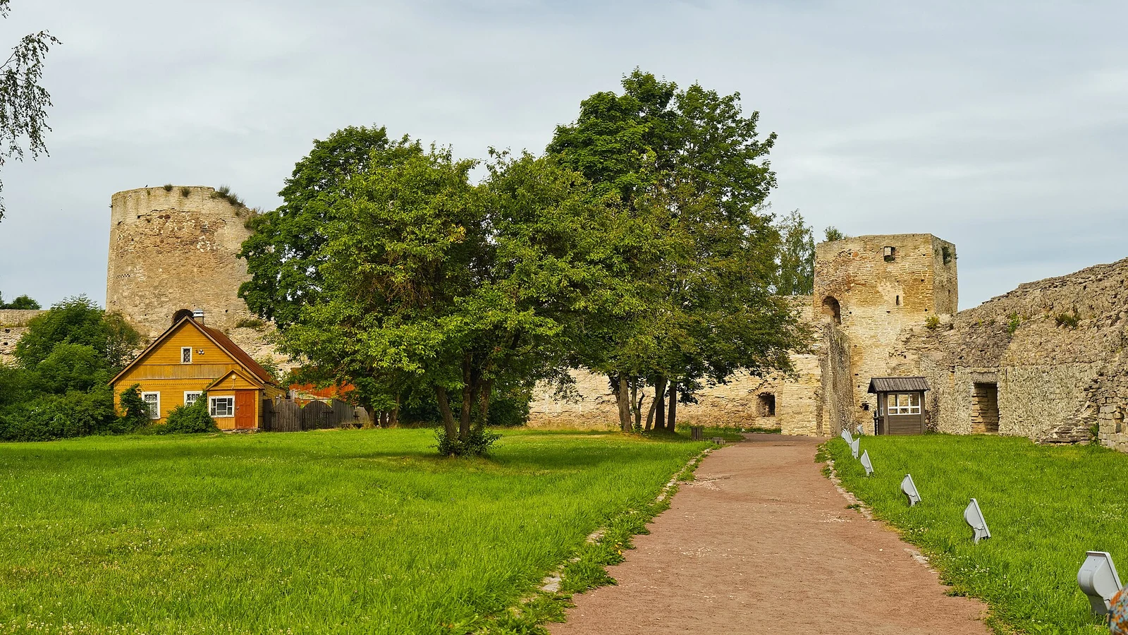 Forteresse d’Izborsk