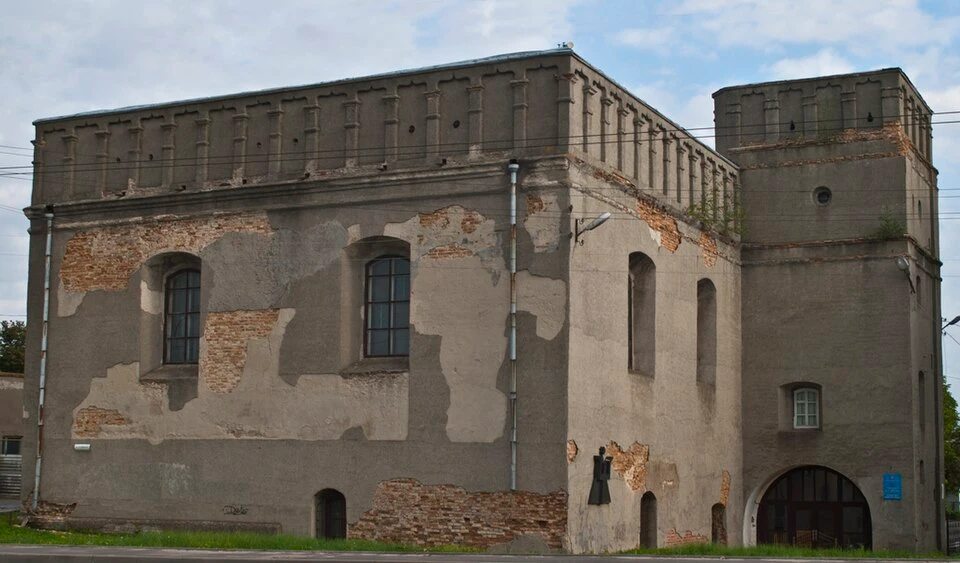 Grande synagogue de Loutsk — Photographie patrimoniale : elle ne garantit pas l’état actuel du lieu.