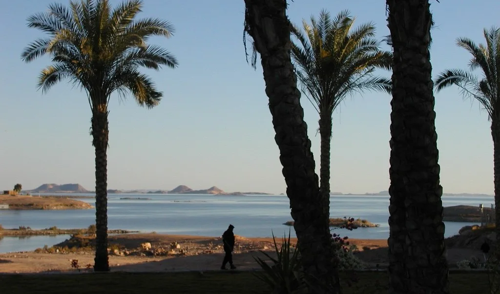 Rives du lac Nasser vues depuis les abords des temples d’Abou Simbel