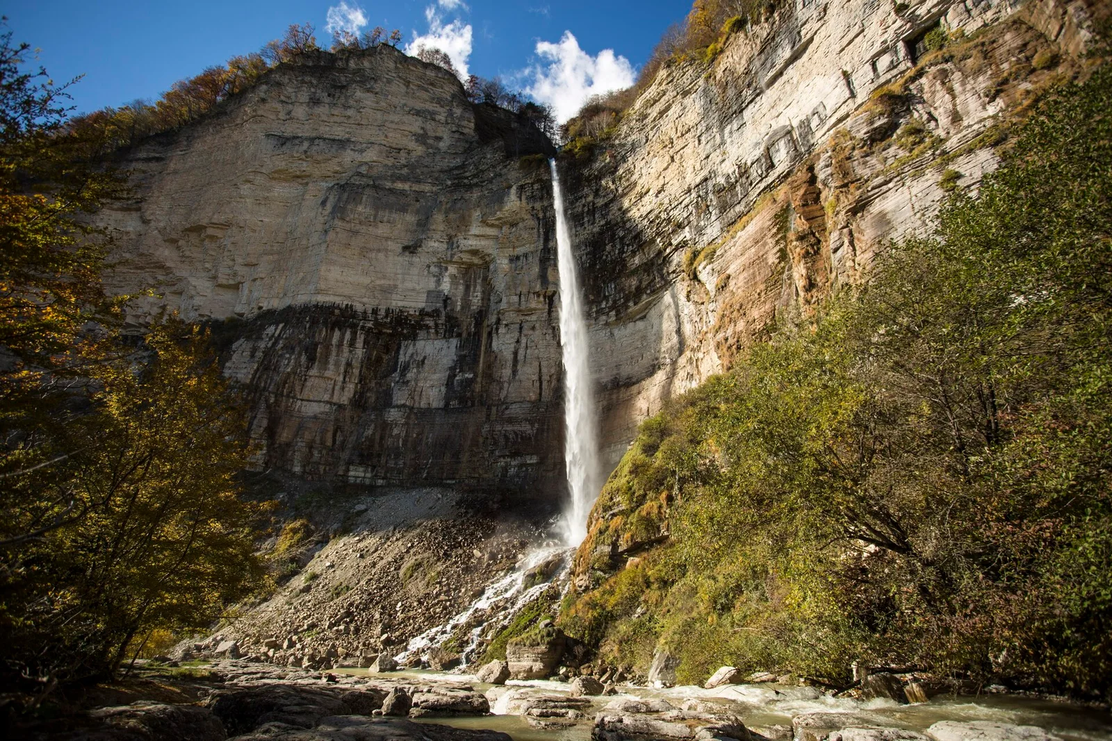 Kinchkha Waterfall