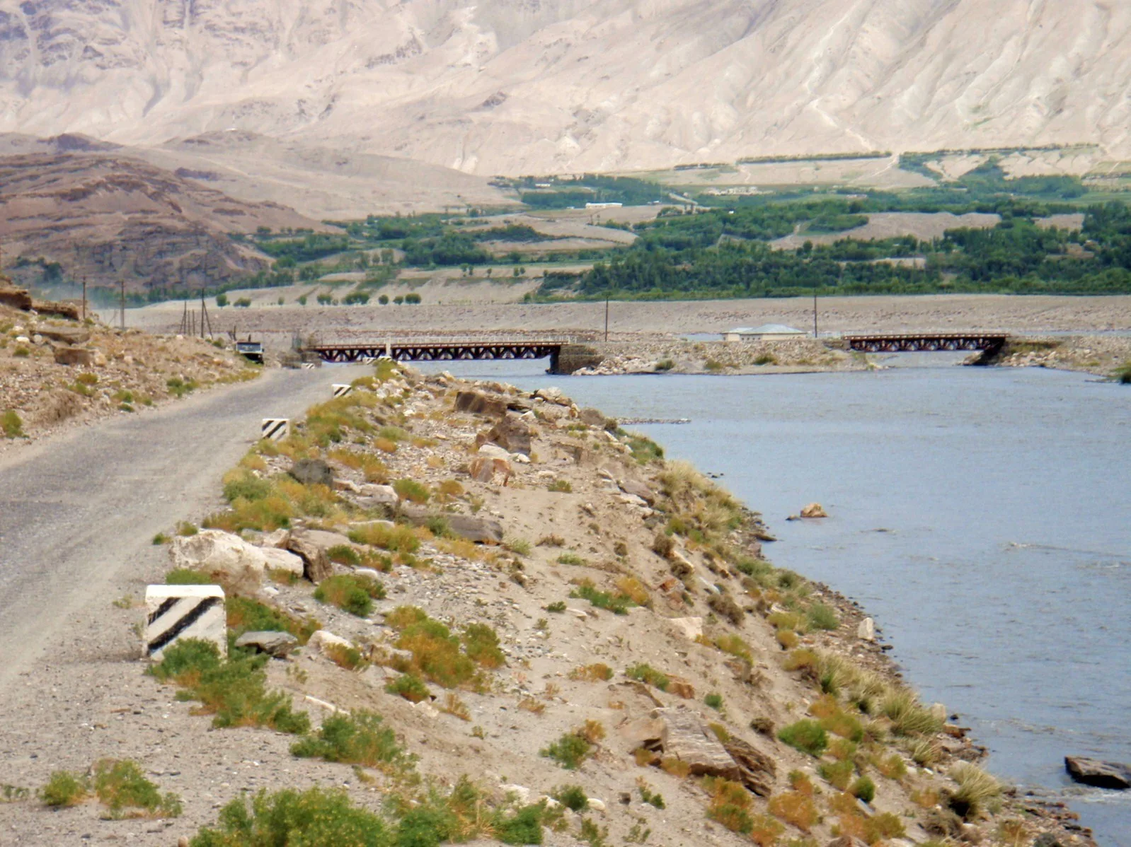 Ishkashim — rive tadjike