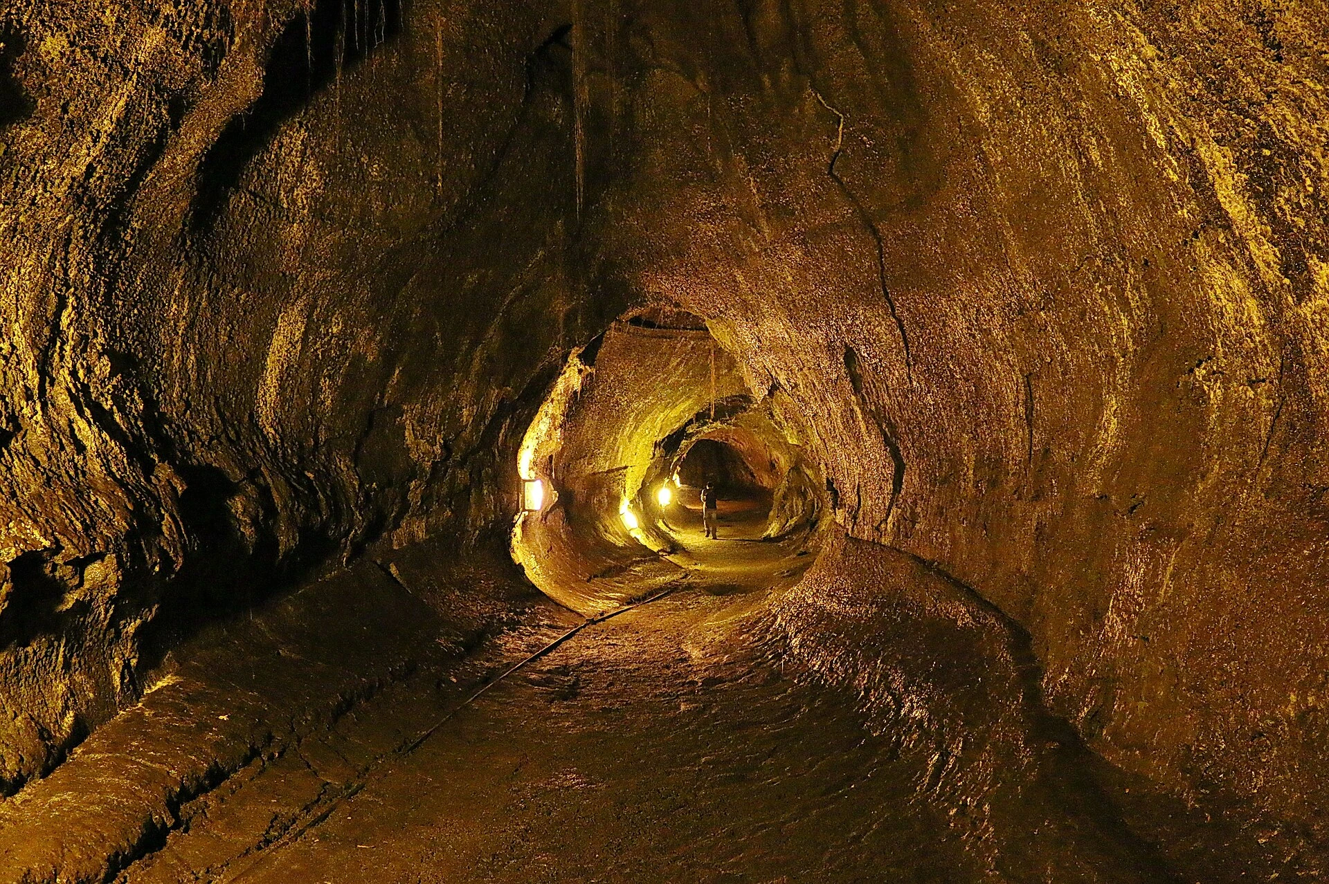 Tunnel de lave Thurston (Nāhuku) - Hawaii Volcanoes National Park