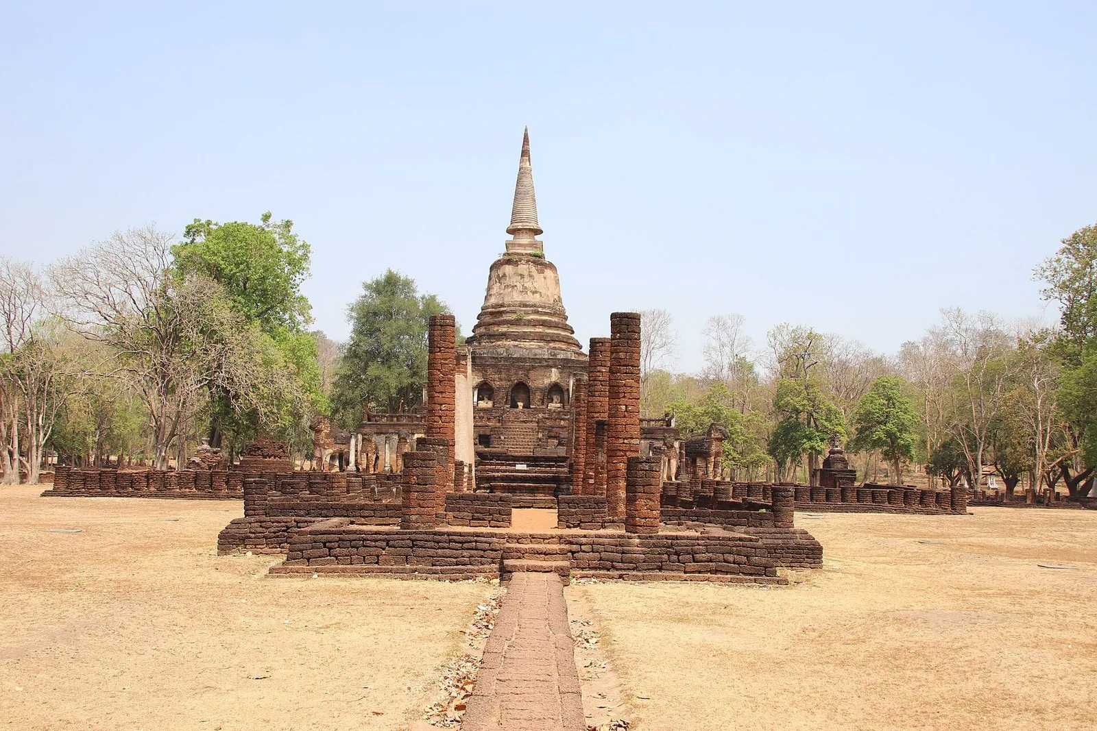 Wat Chang Lom de Si Satchanalai