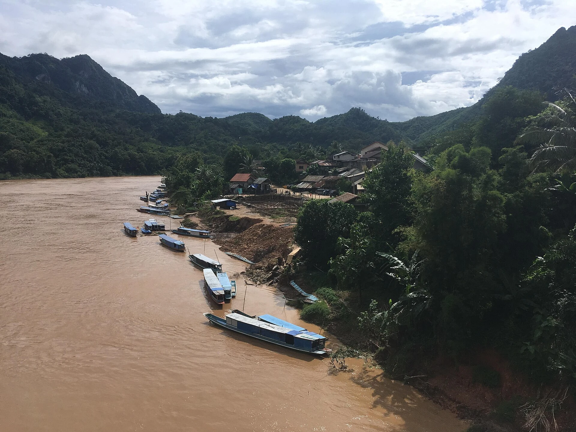 Puente de Nong Khiaw