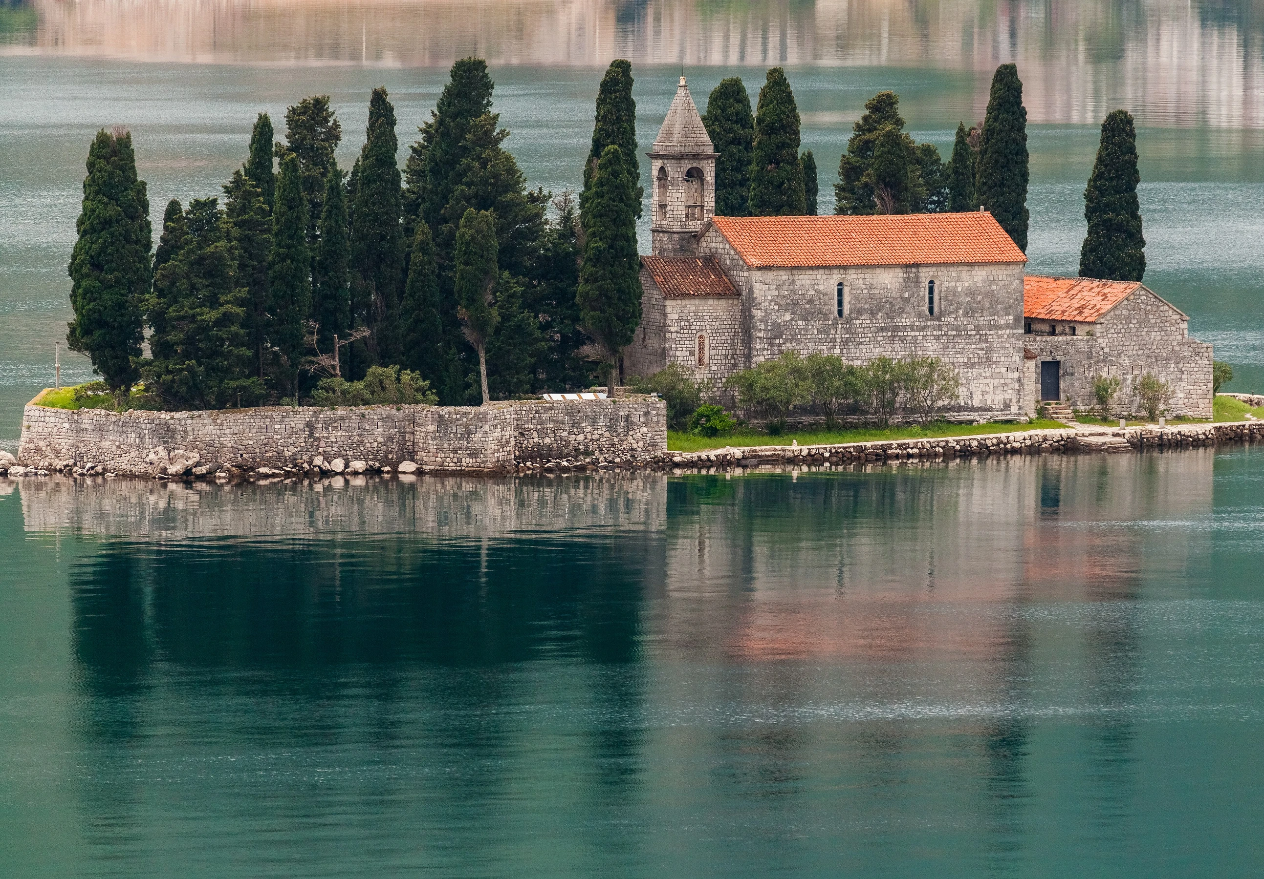 Perast et l'île Saint-Georges dans les Bouches de Kotor