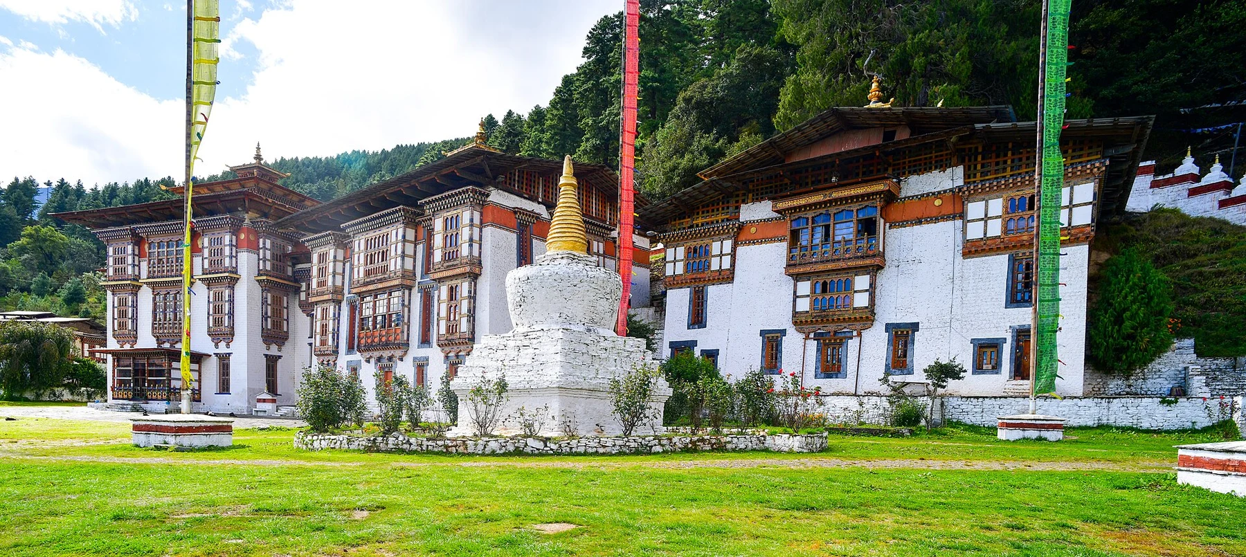 Kurjey Lhakhang complex