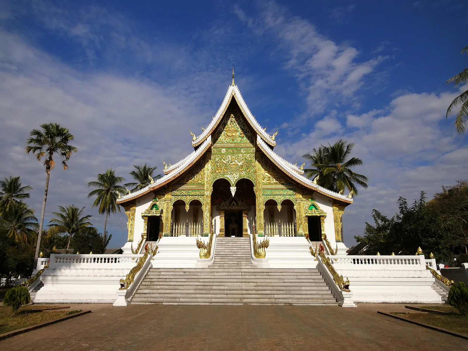 Pavillon Haw Pha Bang dans l’enceinte de l’ancien palais royal de Luang Prabang