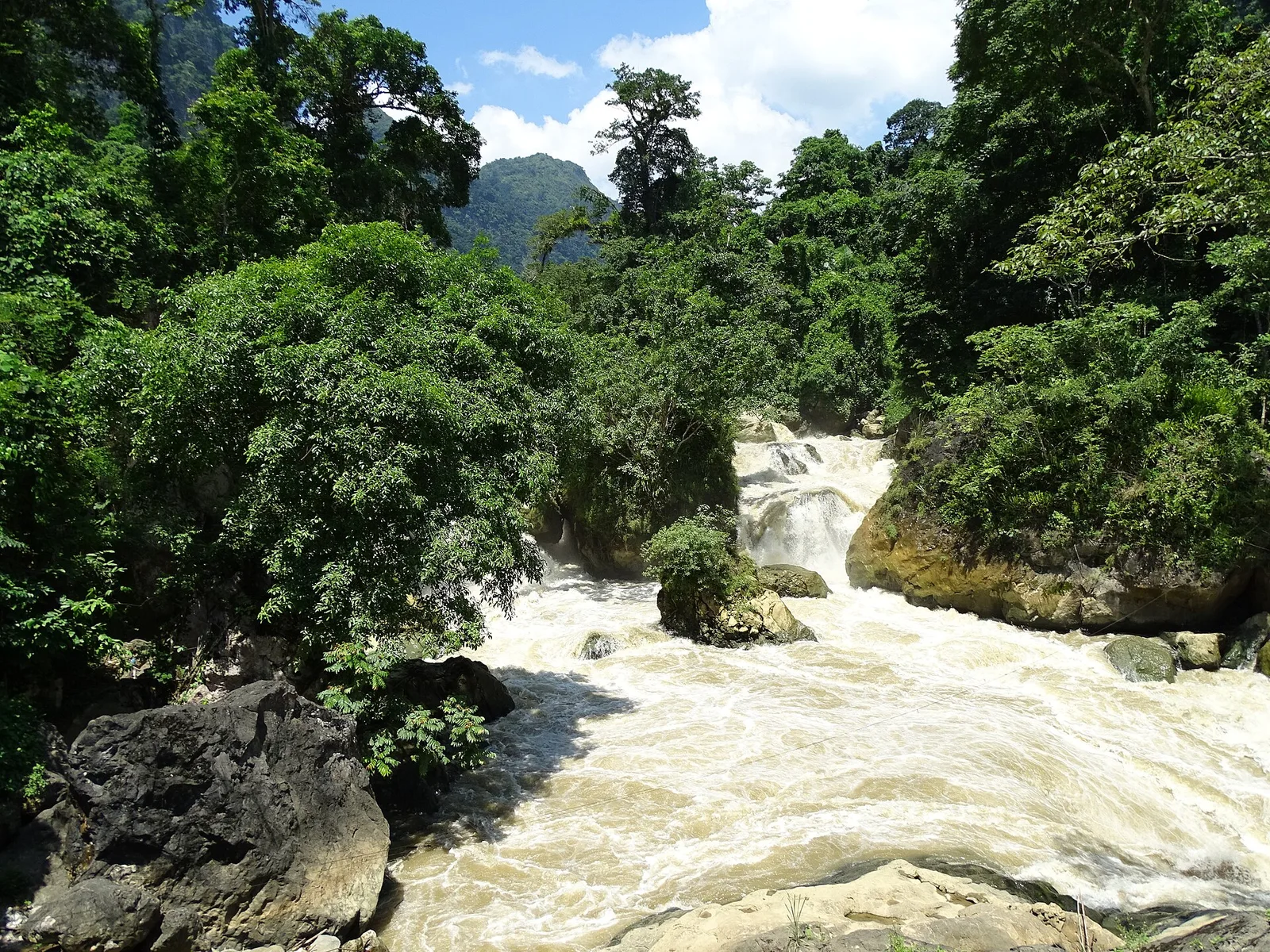 Cascade de Đầu Đẳng