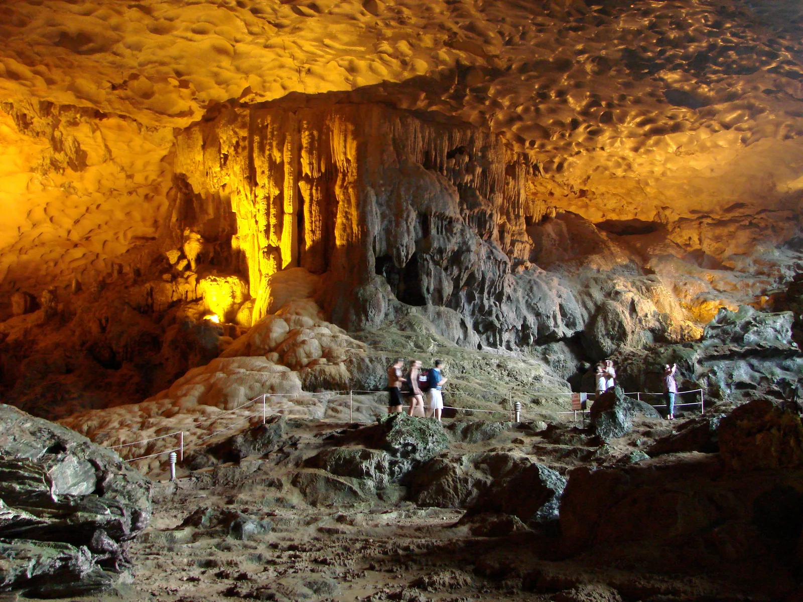 Grotte de Sung Sot