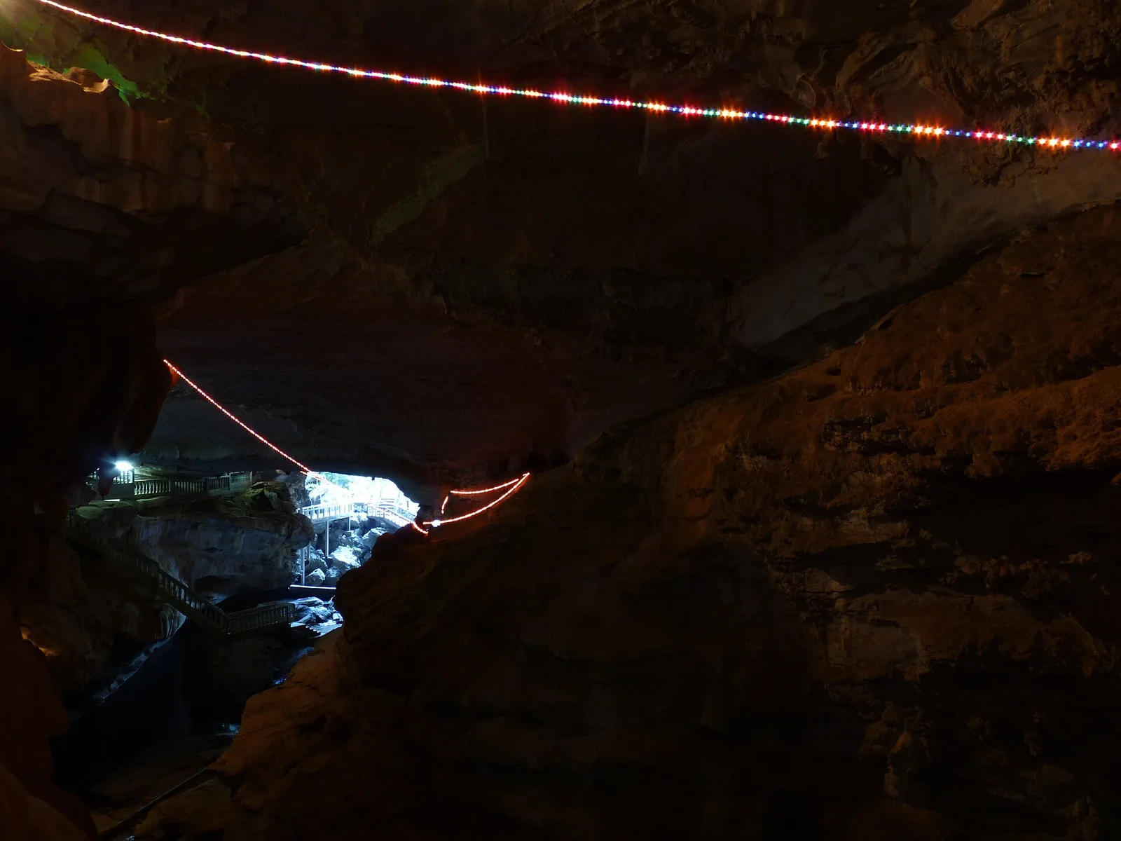 Grotte de Tham Nang Aen