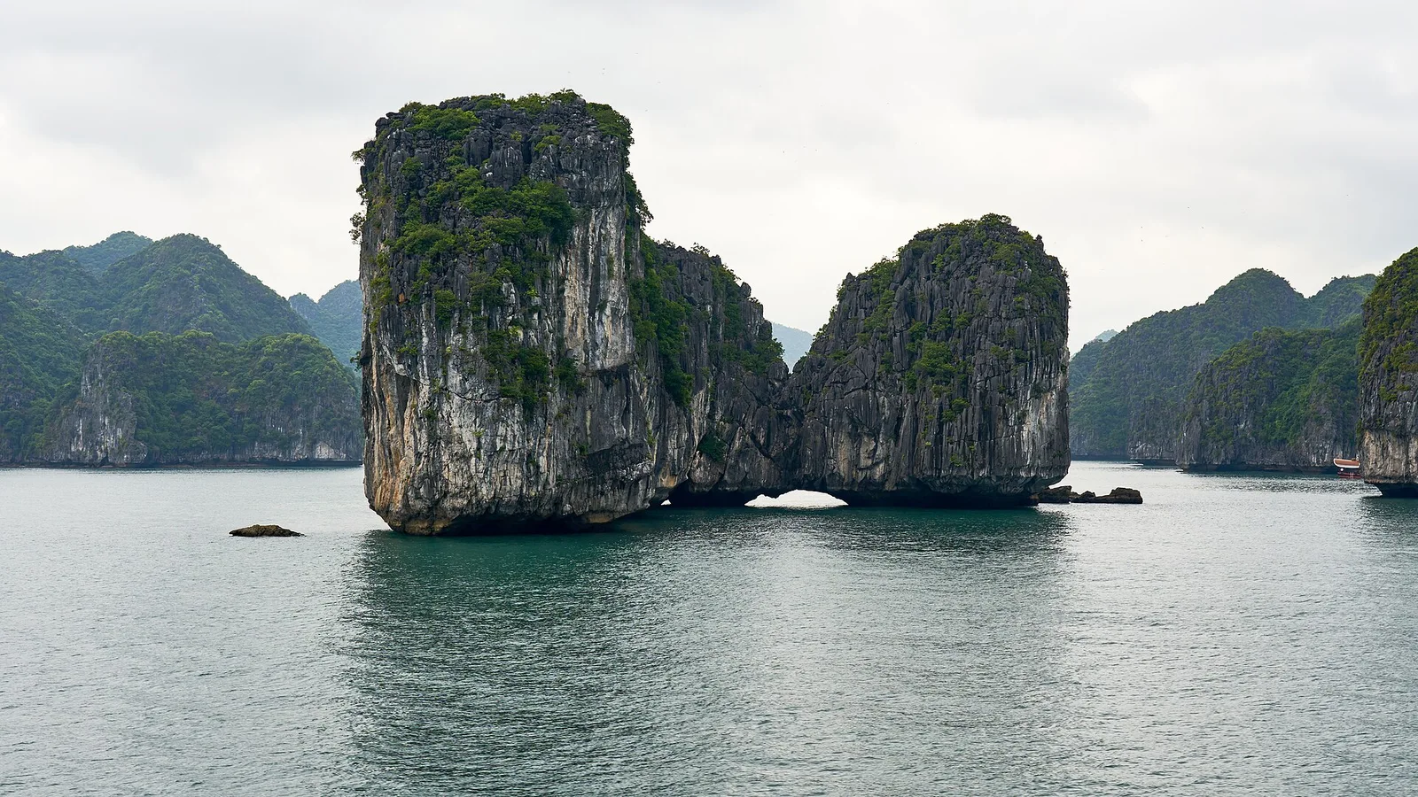 Baie de Lan Hạ