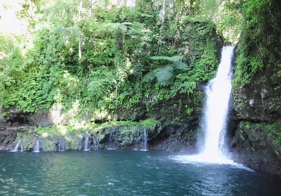 Cascada de Afu Aau