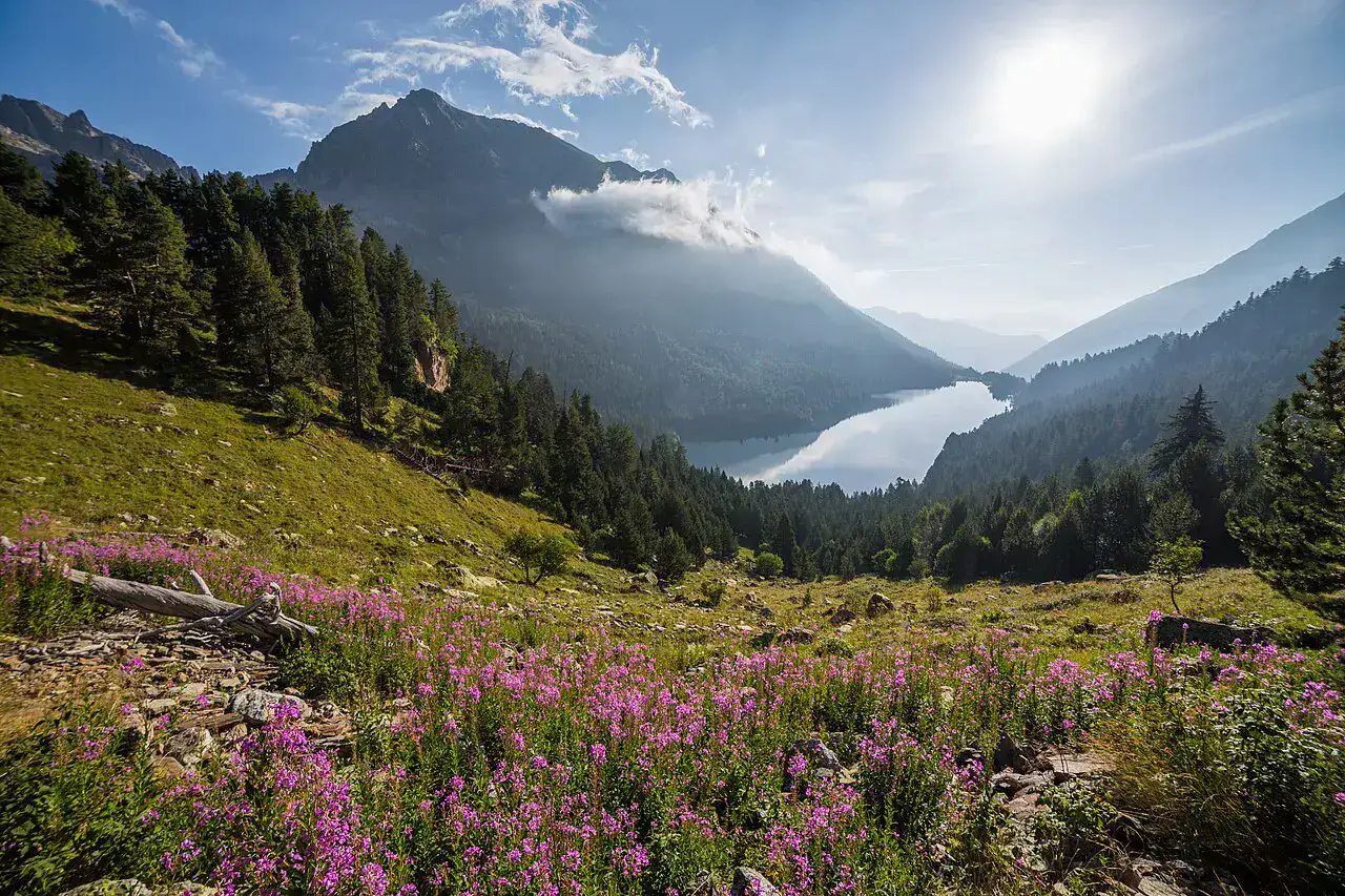 Lac de Sant Maurici dans le parc d'Aiguestortes