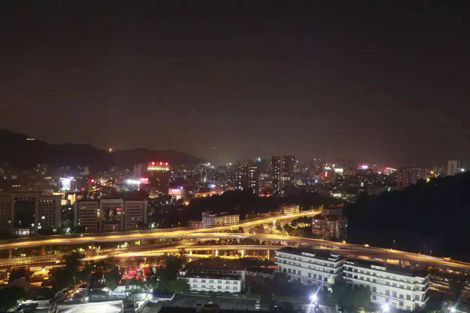 Musée de Guangyuan - Guangyuan et grottes de Huangze