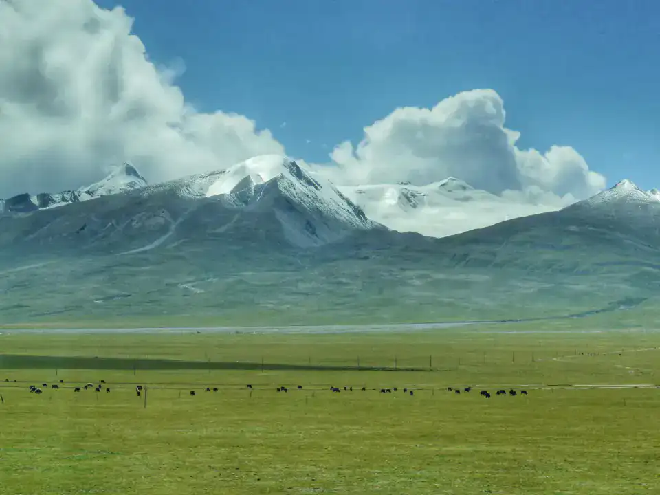 Chaîne Nyenchen Tanglha - Lac Namtso
