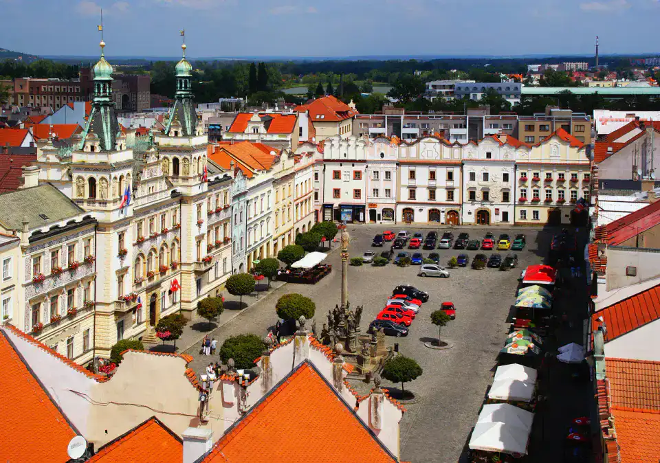 Pardubice — Hradec Králové et Pardubice