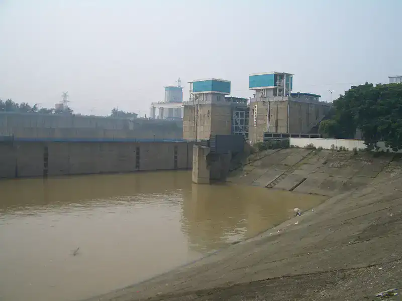 Barrage de Gezhouba - Yichang et Trois-Gorges
