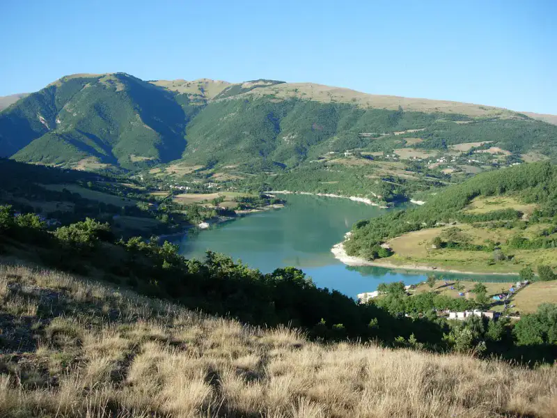 Lac de Fiastra - Monts Sibyllins et Ascoli Piceno
