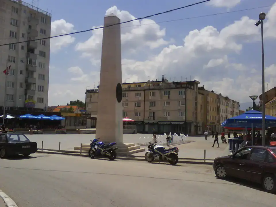 Vieille ville de Livno — Livno et chevaux sauvages