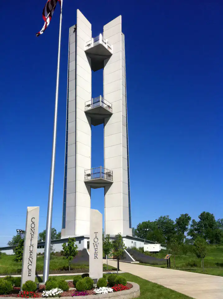 Lewis and Clark Confluence Tower - Great Rivers et Cahokia