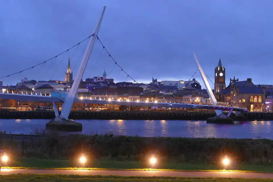 Derry et Foyle Bridge