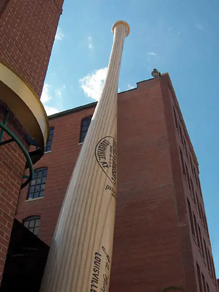 Louisville Slugger Museum - Louisville