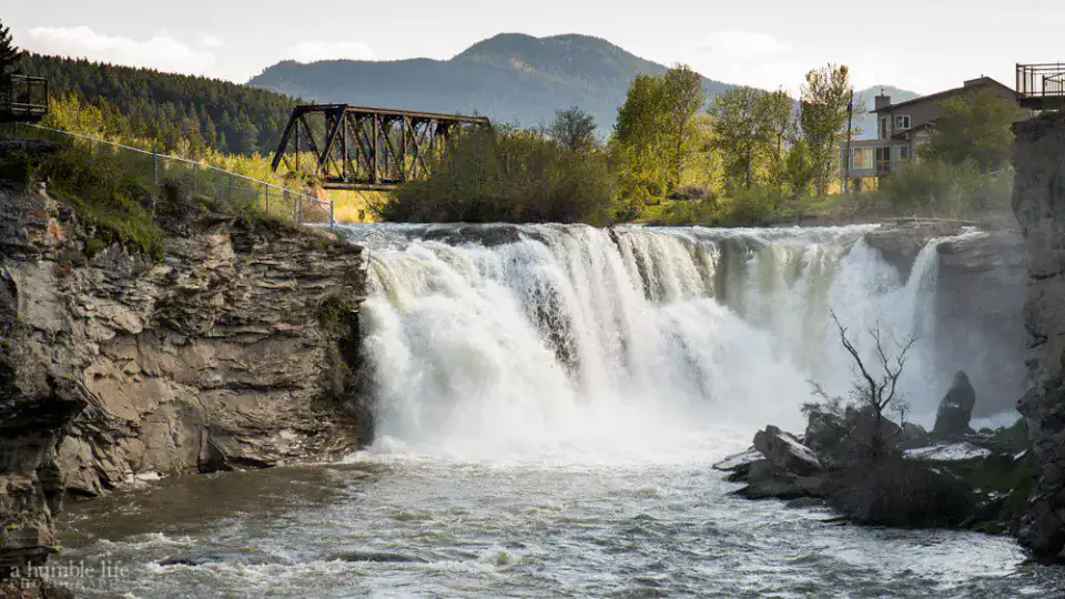 Lundbreck Falls - Crowsnest Pass