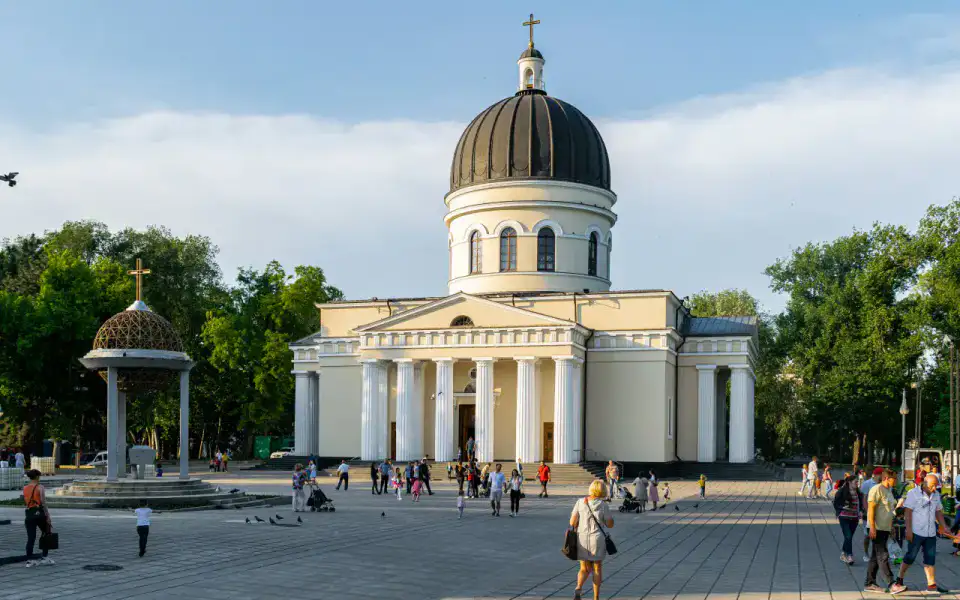 Cathédrale de la Nativité — Chișinău