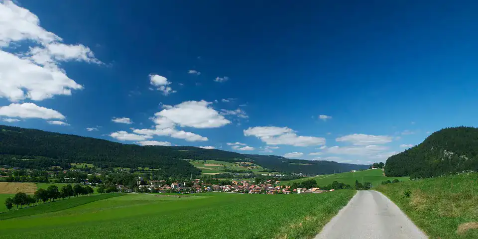 Val-de-Travers - Neuchâtel et Creux du Van