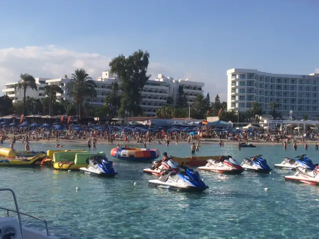 Plage de Nissi — Ayia Napa, Protaras et cap Greco