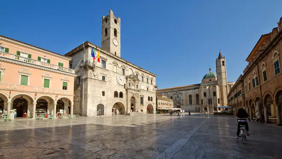 Ascoli Piceno - Monts Sibyllins et Ascoli Piceno