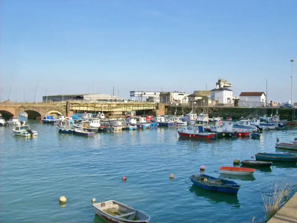 Folkestone Harbour — Falaises de Douvres et Folkestone