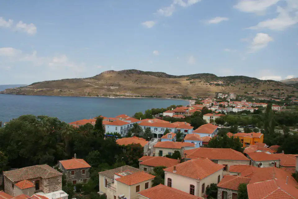 Pétra — Lesbos