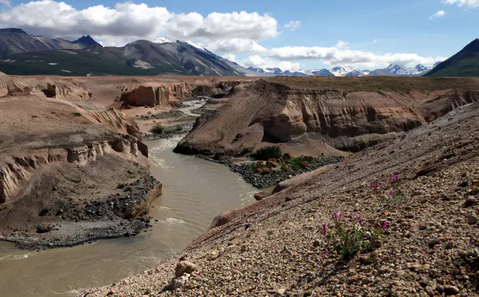 Valley of Ten Thousand Smokes - Katmai National Park