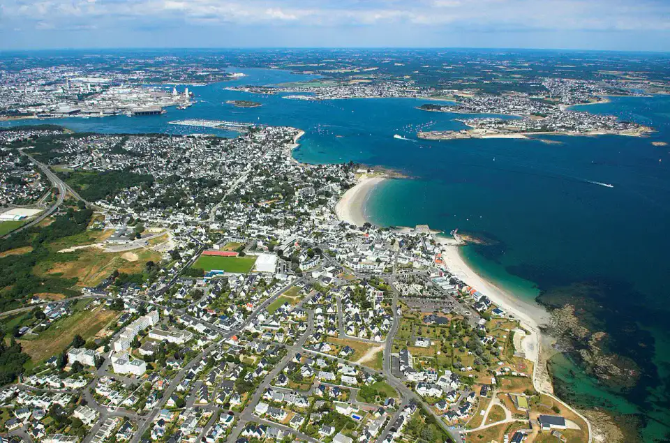 Plage de Toulhars — Lorient et île de Groix