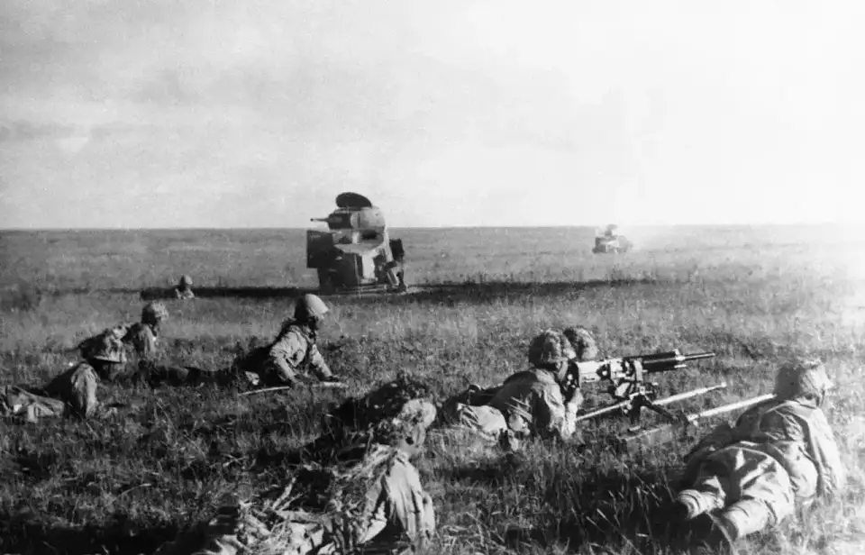 Mémorial de Khalkhin Gol - Khalkh Gol et lac Buir