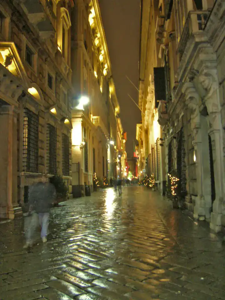 Via Garibaldi - Genes