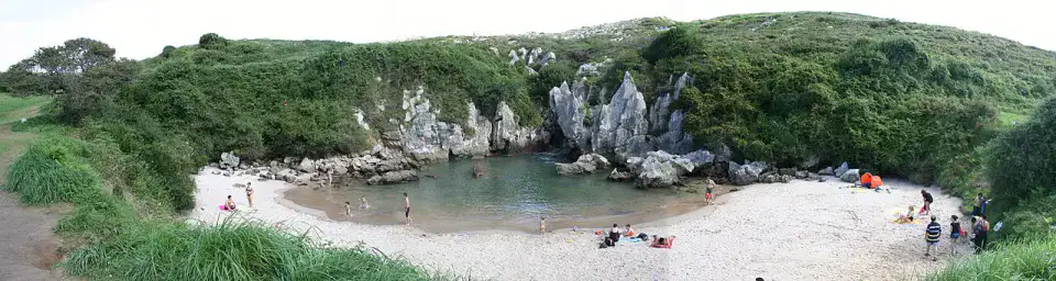 Plage de Gulpiyuri - Llanes et côte orientale des Asturies