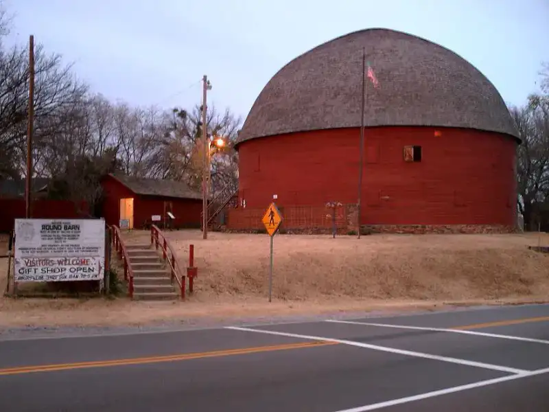 Round Barn Arcadia - Route 66 en Oklahoma