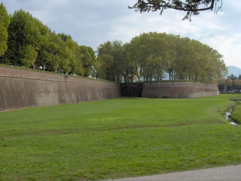 Remparts de Lucques - Pise et Lucques