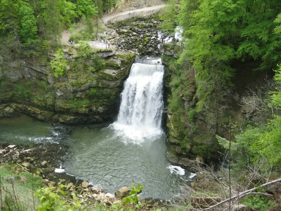 Saut du Doubs - La Chaux-de-Fonds, Le Locle et horlogerie