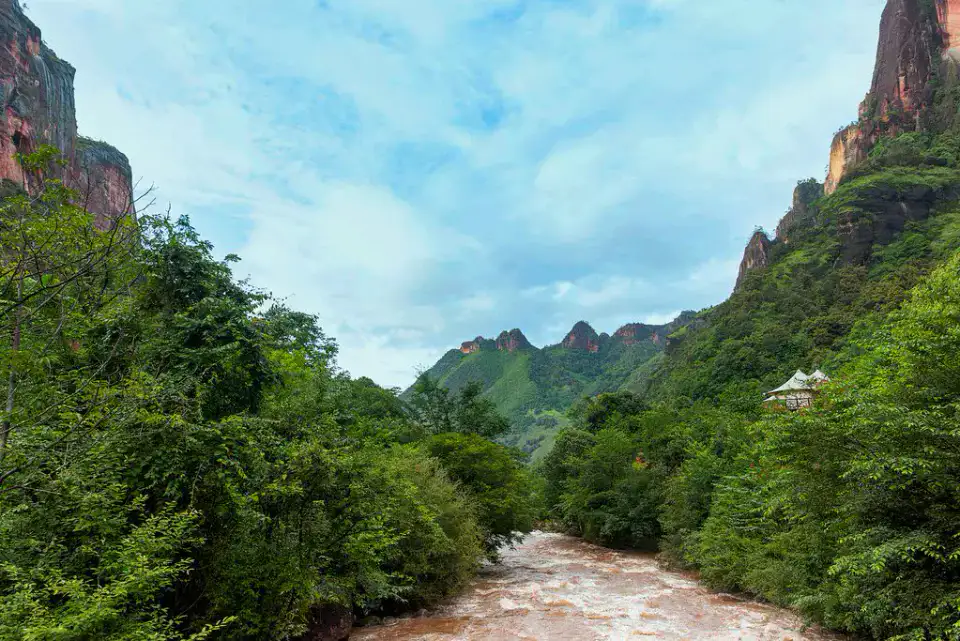 Rivière Jinsha à Dêgê - Dêgê