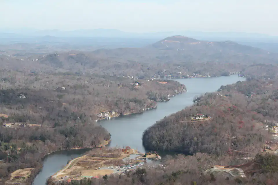 Lake Lure - Lake Lure et Chimney Rock