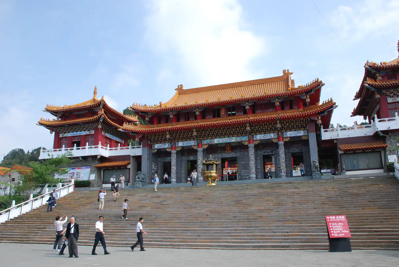 Temple Wenwu — Lac du Soleil et de la Lune