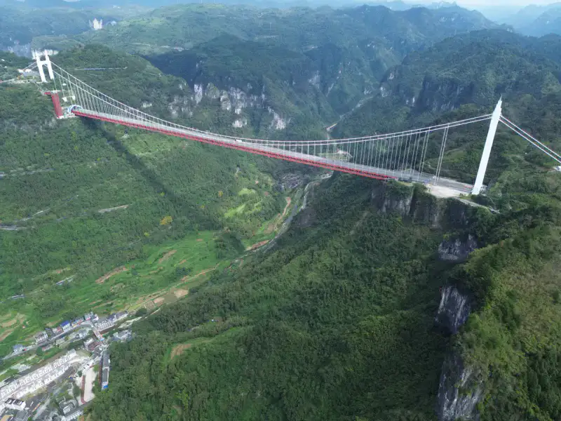Pont d'Aizhai - Furong et Dehang