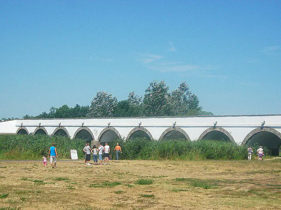 Pont à neuf arches d'Hortobágy